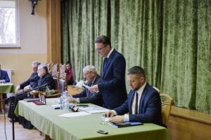 zasluzony-21