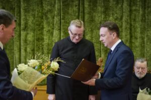 zasluzony-32